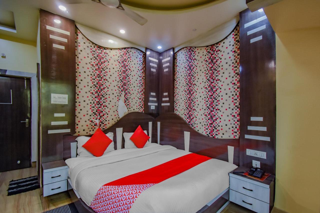Oyo 1851 Hotel Sefali Deluxe 콜카타 외부 사진