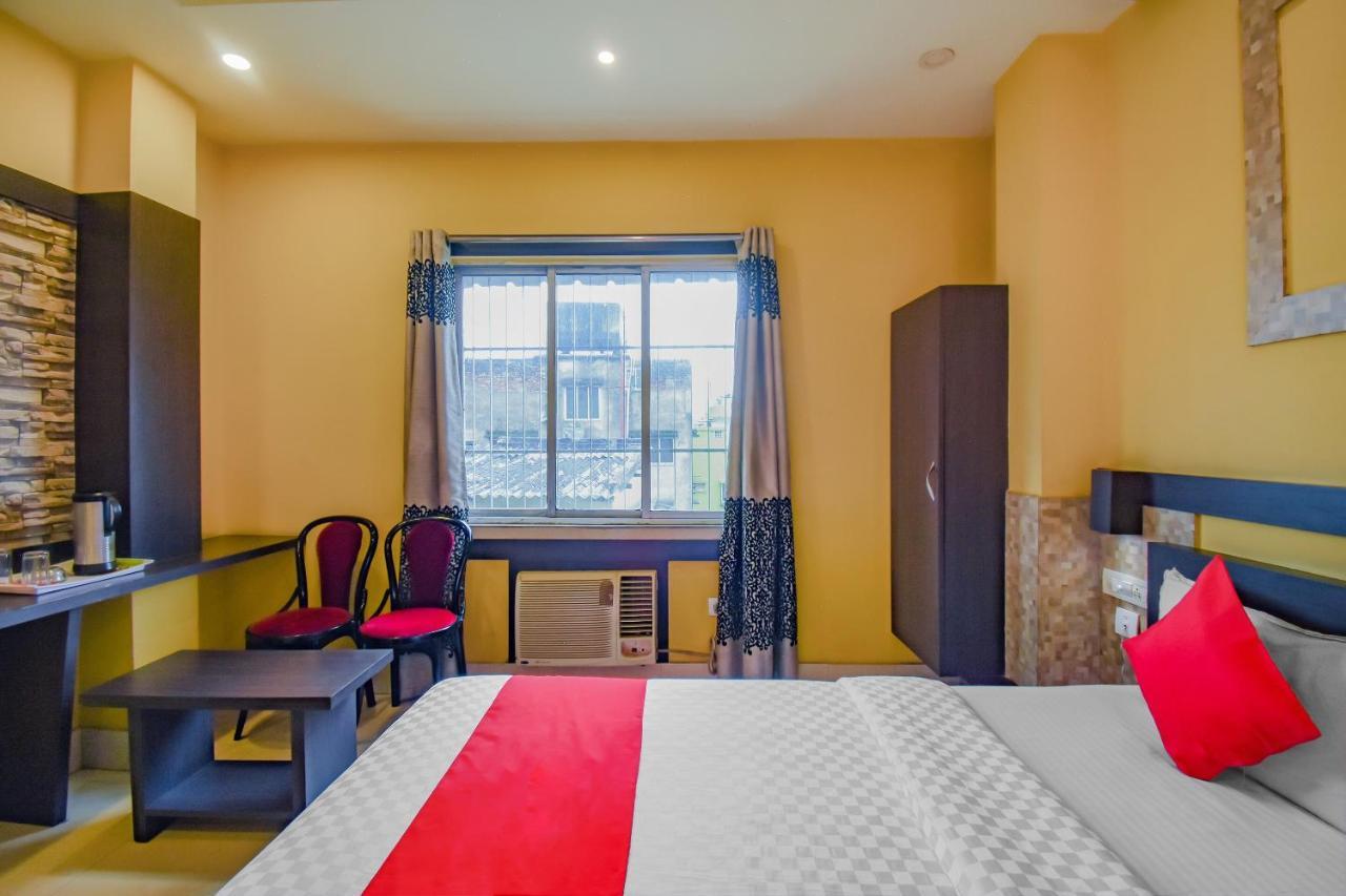 Oyo 1851 Hotel Sefali Deluxe 콜카타 외부 사진