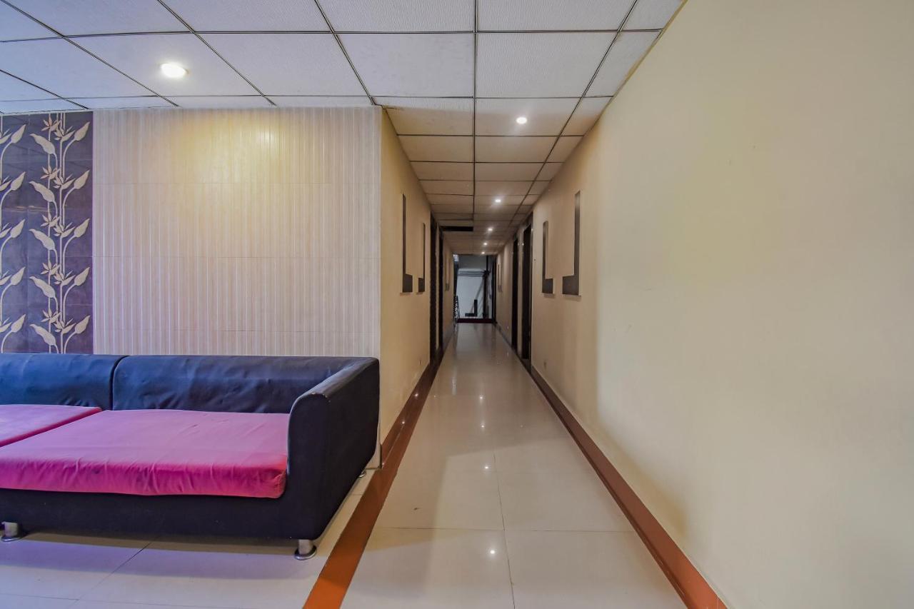 Oyo 1851 Hotel Sefali Deluxe 콜카타 외부 사진