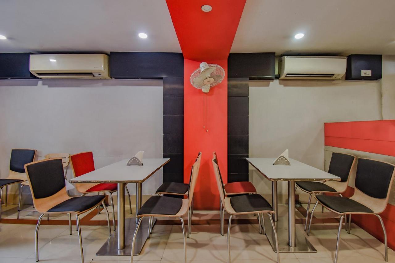 Oyo 1851 Hotel Sefali Deluxe 콜카타 외부 사진