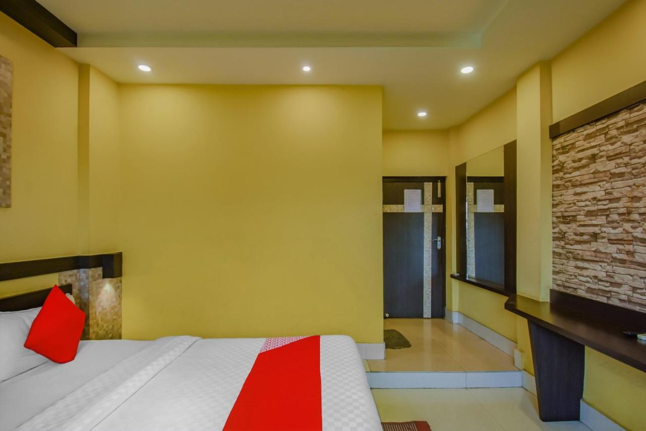 Oyo 1851 Hotel Sefali Deluxe 콜카타 외부 사진
